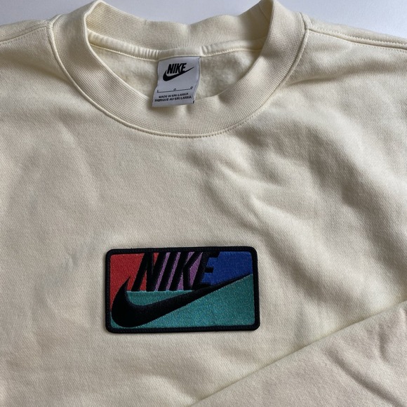 Nike Club Fleece Patch Crewneck Sweatshirt Men's Size L Cream Pale Yellow - Picture 1 of 12